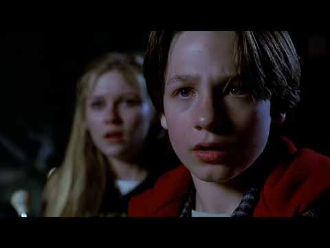 Small Soldiers - The Chase