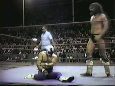 WWC: Bruiser Brody vs. Invader #1 (in Trinidad)