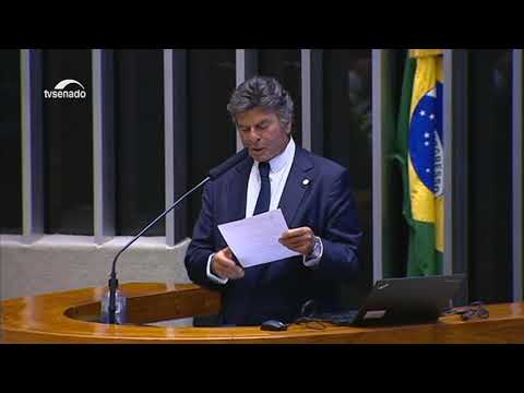 Luiz Fux lê mensagem do Poder Judiciário ao Congresso Nacional