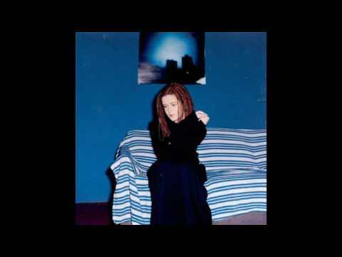 Don't I Know video