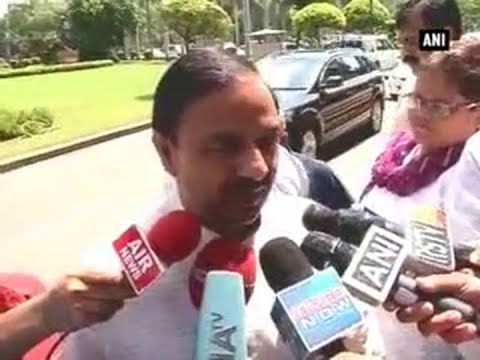 Mahesh Sharma slams Congress, says 'no work, no pay'