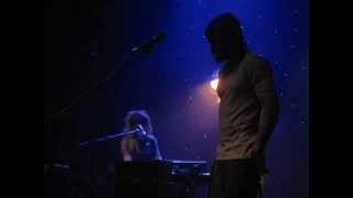 Angus &amp; Julia Stone - Chocolates And Cigarettes (Live @ Hammersmith Apollo, London, 16/12/14)