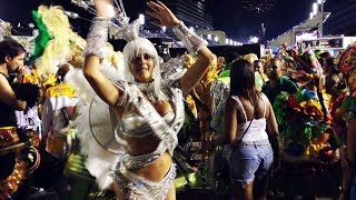 Pharrell Williams - Happy (Rio de Janeiro Carnival Edition) #HappyDay