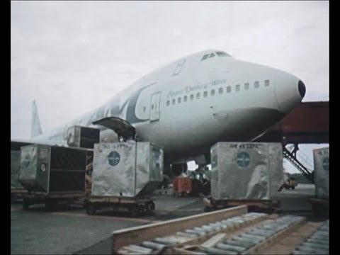 Pan Am Boeing 747-121 N749PA "Clipper Dashing Wave" at Moscow Sheremetyevo Airport, 1988