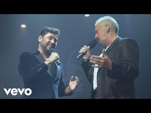 Victor Manuel con Miguel Poveda - Asturias (En Directo)