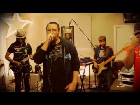 The Saurus live on Wake Up Show Unplugged!