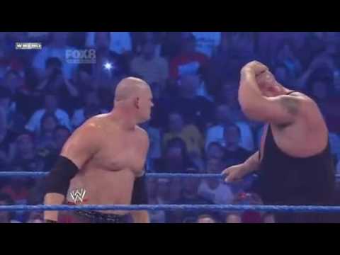 WWE Smackdown 6/11/10 Bigshow Vs CM Punk - Kane Interrupts And ChockSlam BigShow *HD*