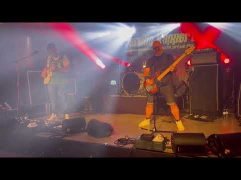 FAMILIE RUPPERT - Selbstlüge (Live @ MÄX Wiener Neustadt)