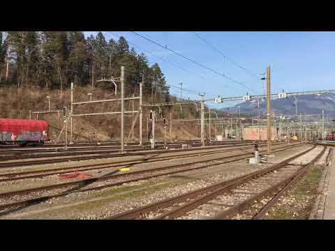 Bahnverkehr in Goldau.