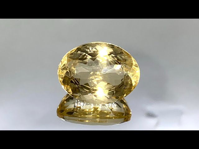 سترين طبيعي (غير معالج) 30.86 قيراط
