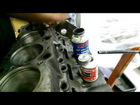Muscle Mondays - Installing Head Bolts