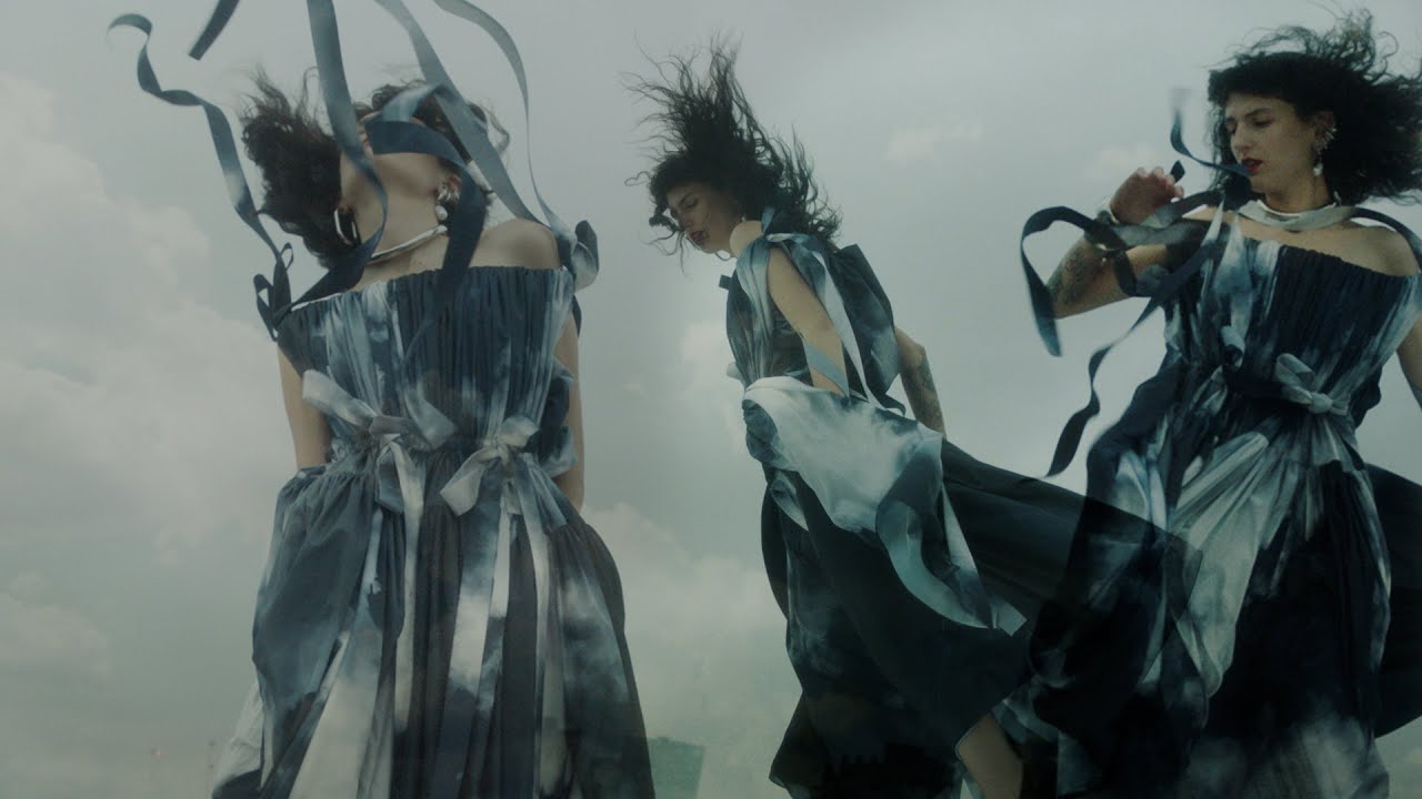 Storm Chasing | Alexander McQueen Spring/Summer 2022 collection film by Sophie Muller. thumnail