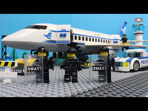 Lego SWAT - The Plane Robbery 🚔🛫