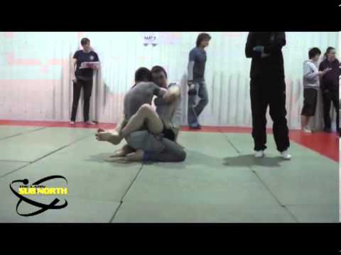 4 u68kgs Novice  Group B - Match 1 - Anthony Yacoubian (Predators) vs. Sean Barlow (The Pound).MP4