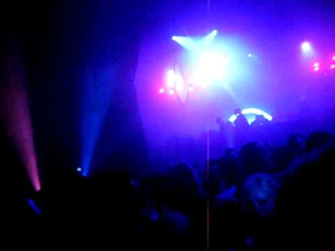 Fedde Le Grand Live @ Music Box: "Kidsos" (Sebastian Ingrosso vs. MGMT)