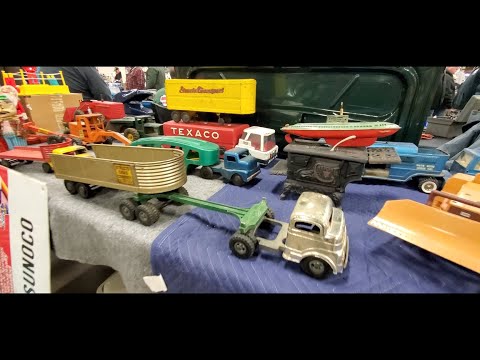Tin Toys and More! At the 2022 Auto Mania