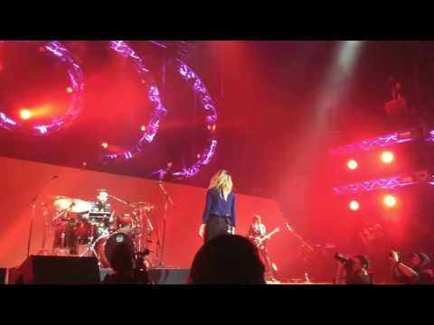 Eruca Sativa - Lo que no ves no es (con Marilina Bertoldi) - Luna Park 22.Jun.2017