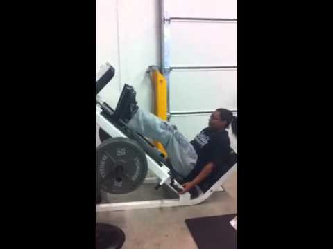 Strong Body client 370lb leg press