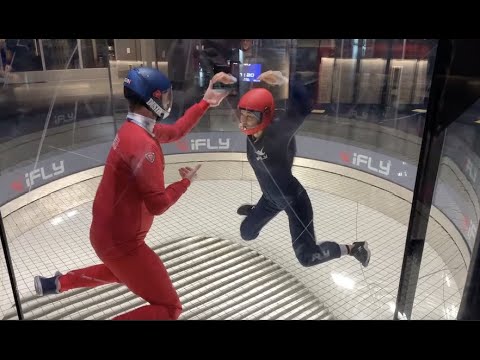 Figuring Out Knee Flying! - iFly