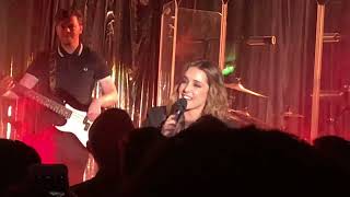 Louise Redknapp Live  - In walked love - 24th January 2018