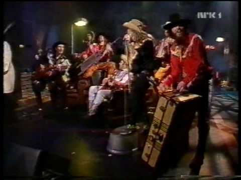 Døsty Cowshit - Nocturne (Parody Eurovision 1995 Norway)