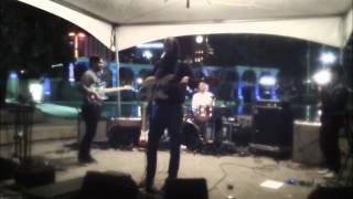 Viet Cong - &quot;Throw It Away&quot;