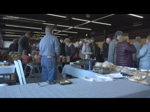 Holland Farmers Market opens for the summer