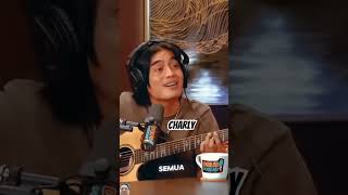 Download lagu Charly van houten spontan buat lagu istana bintang #music #akustik #setiaband #fyp #shortvideo mp3