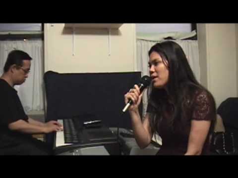 အေမ့အိမ္ - သဲႏု၀ါ Ah Mayh Eain sang by Thae Nu War and Sandaya Aung Win