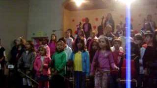 preview picture of video 'Sao Bras do Suacui - Escola de Musica (1) - Folclore Brasil'