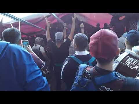 "La Barra 14 Recibimiento de Lanús vs B"anfield" Barra: La Barra 14 &bull; Club: Lanús