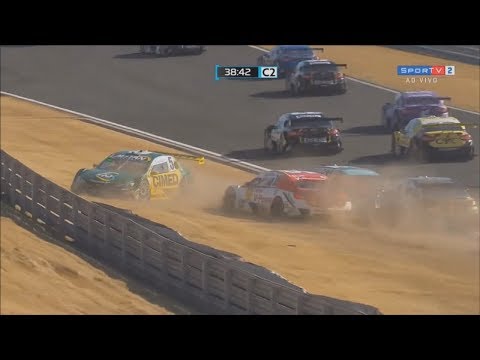 Stock Car Brasil 2017. Race 2 Autódromo Velo Città. Multiple Crash