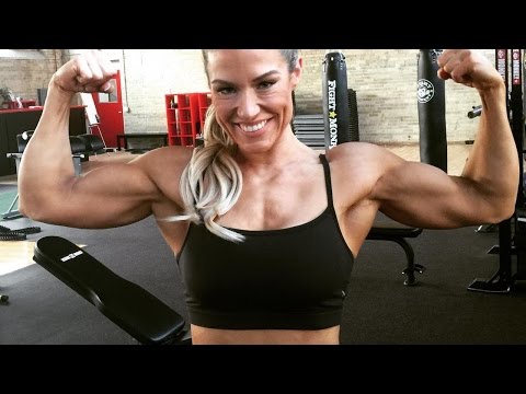 41 years young muscle woman Nichelle Laus