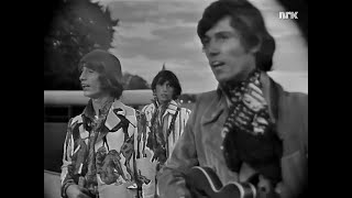 The Bee Gees - Close Another Door (Norwegian TV, 1967)