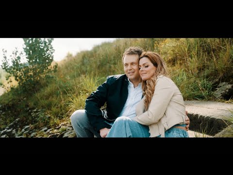 Lieblingsmensch (Weil Du mich fliegen lässt) - Saskia Leppin & Tobee (offizielles Musikvideo)