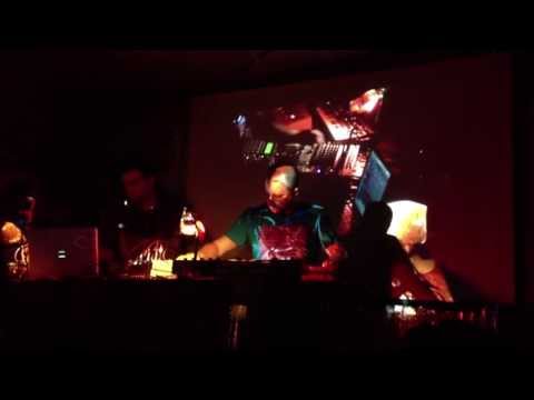 Bit-Tuner & Feldermelder Helsinki Klub