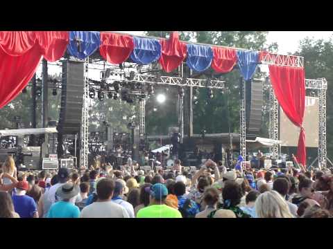 Grizzly Bear with Solange - Two Weeks - Bonnaroo Music Festival 6/14/13, Manchester, TN, Which Stage