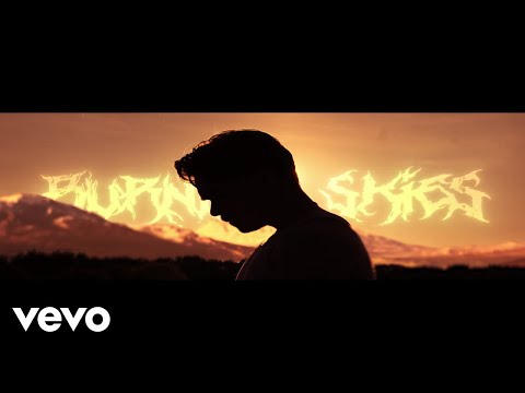 Trowfighter & Alyssa Jane - BURNING SKIES (Official Music Video)