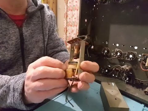 Marconi CR100 Renovation (10) Xtal filter IFT removal.