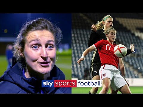 エレン・ホワイト、イングランドデビューでパニックに陥った理由を明かす？| 巻き戻し (Ellen White reveals why she was panicking on her England debut ? | Rewind)