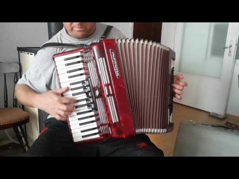 Accordion Weltmeister UniStella 80 Bass Akkordeon Red + Case All Wood (3)