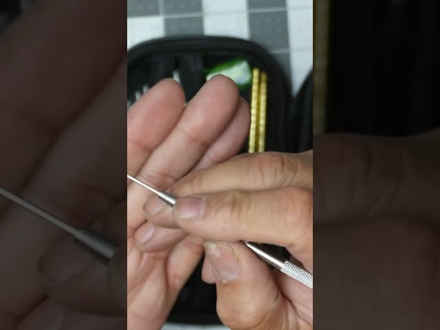 Vídeo relacionado con SUTTER Amplio Kit de Limpieza de Armas Universal Premium, Set de Limpieza para Pistola, Accesorios para el Cuidado y la Limpieza de Armas de Calibre