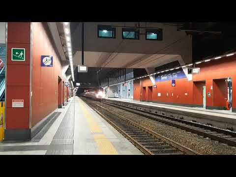 Un ingresso piuttosto lento a Porta Susa per il Frecciarossa...