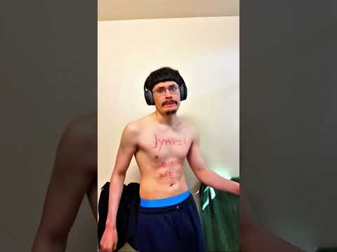 Jynxzi owns Bobby 🫣