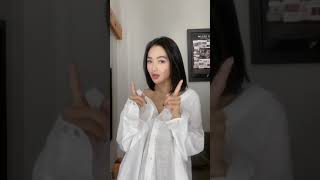 Download lagu wika salim lagi pakek baju melorot 😱 mp3 Download lagu wika salim lagi pakek baju melorot 😱 mp3