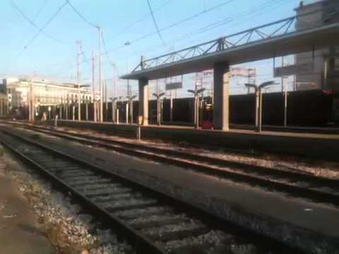 Merci transita a Salerno con E652