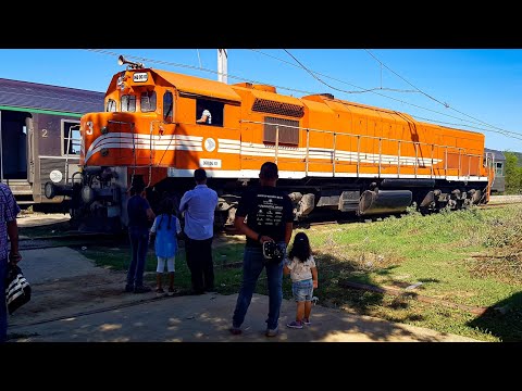 Classic EMD Power Switching, Whisle Note & Acceleration on A Gloomy Day  🌫