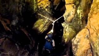 preview picture of video 'Spéléologie Pyrenées, Grotte des Eaux Chaudes'