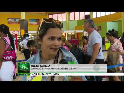 Arribó a Cuba grupo de connacionales varados en Haití