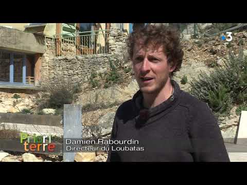 Peyrolles (13): "Le Loubatas", group accommodation, self-sufficient in water and electricity